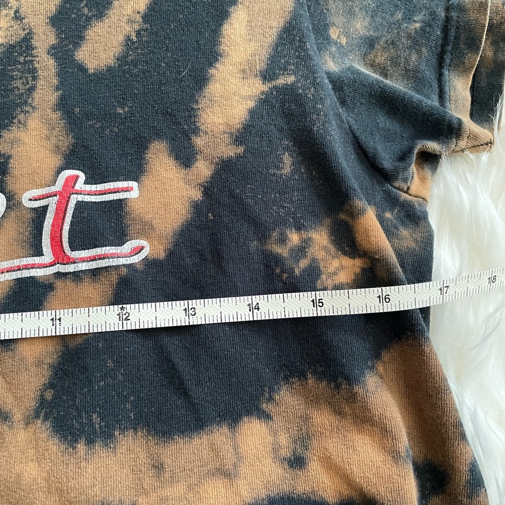 ‼️BLOWOUT SALE‼️5/$25 Bleach dye band shirts - Picture 10 of 17